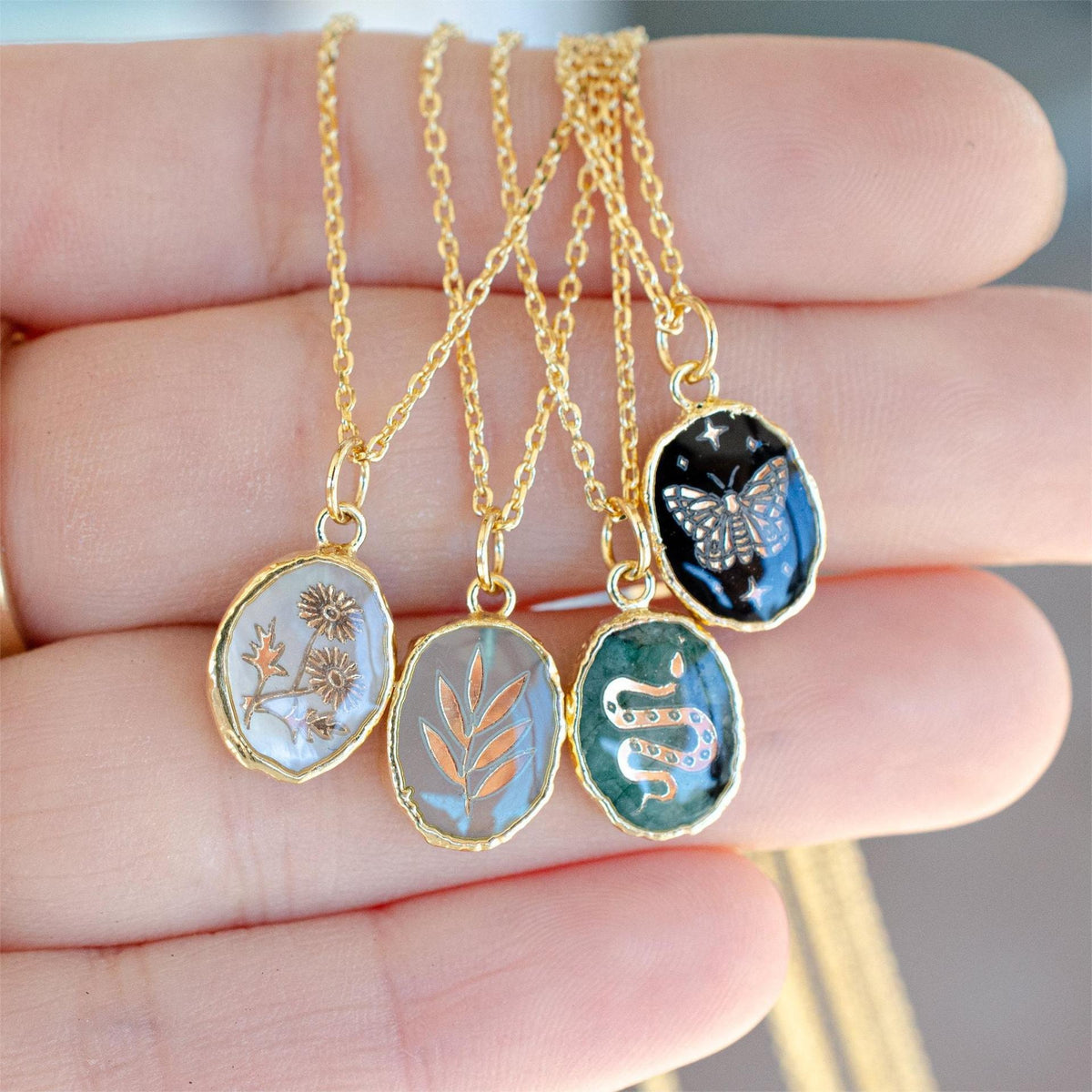 stone-gem-necklace-butterfly-star-moon-love-snake-flower-planet-clavicle-chain