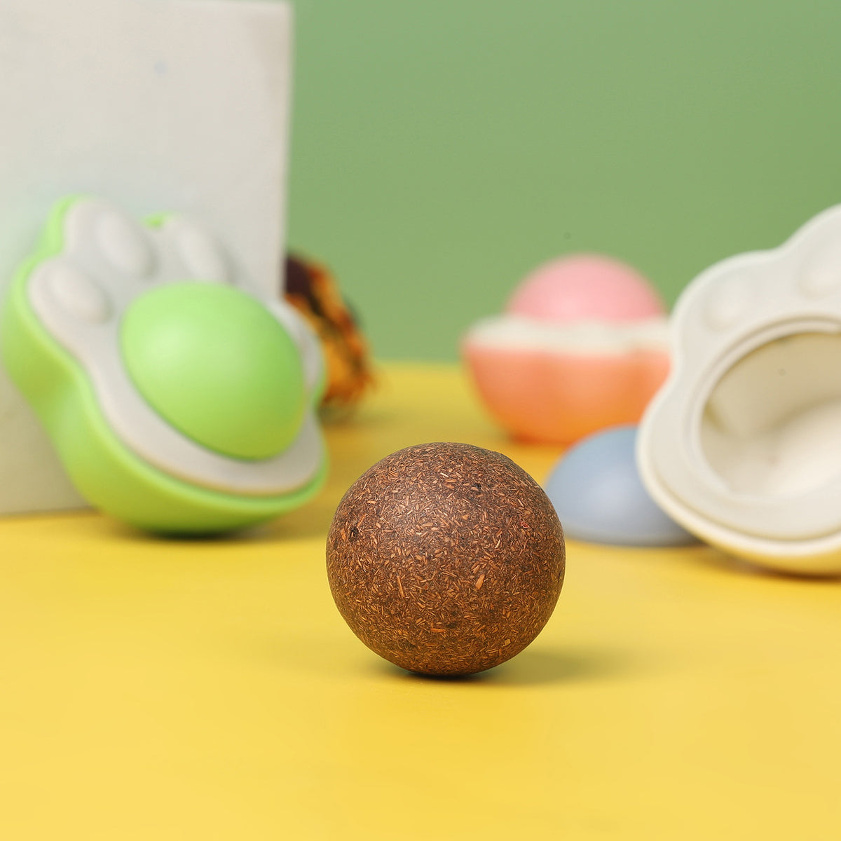 cat-toy-wood-polygonum-gall-fruit-taste-gall-cat-paw-licking-music-tooth-grinding-cat-licking-mint-ball-1